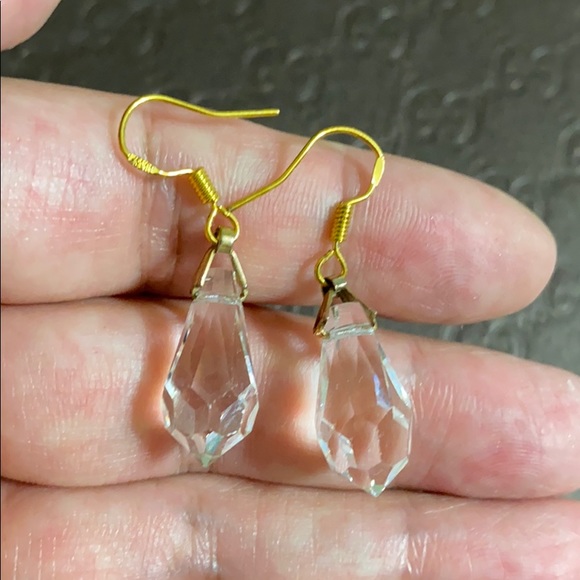 🖤Clear 💕Crystal earrings - Picture 5 of 6